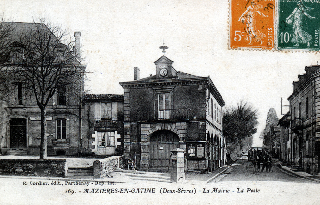 Mairie et Poste de Mazières-en-Gâtine